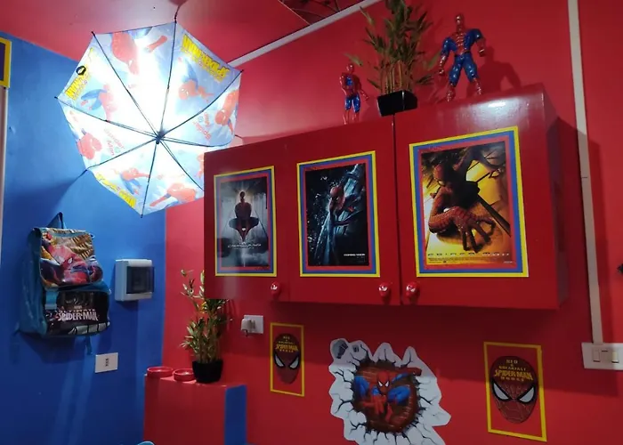 Spiderman House 招待所