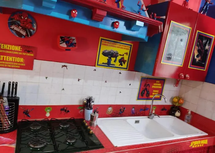 Spiderman House 招待所 卡塔尼亚