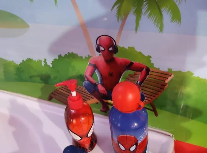 Spiderman House 3* 卡塔尼亚